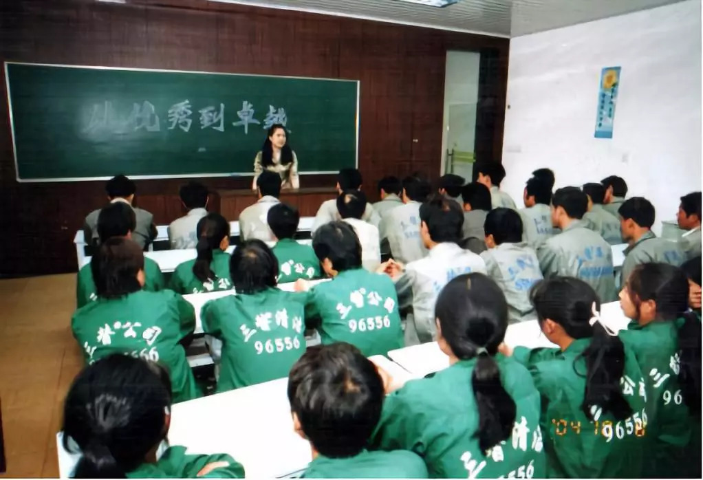 三替累計為數(shù)以萬計下崗失業(yè)的外來務(wù)工人員提供免費就業(yè)及免費培訓(xùn).jpg